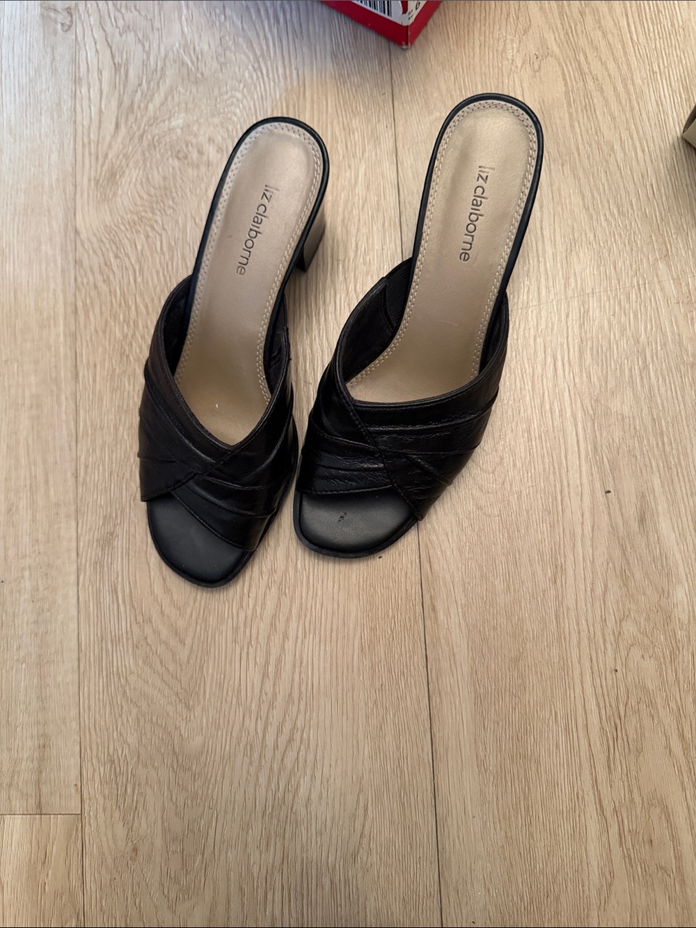 Liz Claiborne Black Slip-On Leather Heeled Mules